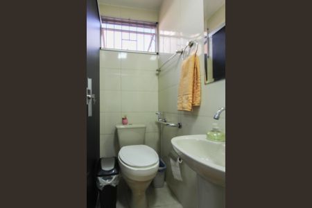 Apartamento à venda com 60m², 3 quartos e 1 vaga Apartamento à venda com 60m², 3 quartos e 1 vagaBanheiro Social