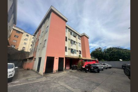 Apartamento à venda com 60m², 3 quartos e 1 vaga Apartamento à venda com 60m², 3 quartos e 1 vagaFachada do Bloco