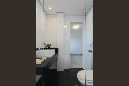 Apartamento à venda com 156m², 4 quartos e 3 vagasBanheiro da Suíte 2