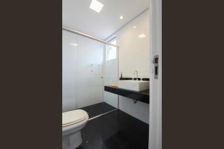 Apartamento à venda com 156m², 4 quartos e 3 vagasBanheiro da Suíte 2
