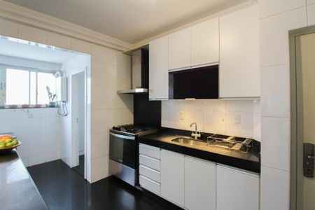 Apartamento à venda com 156m², 4 quartos e 3 vagasCozinha