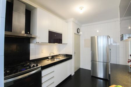 Apartamento à venda com 156m², 4 quartos e 3 vagasCozinha