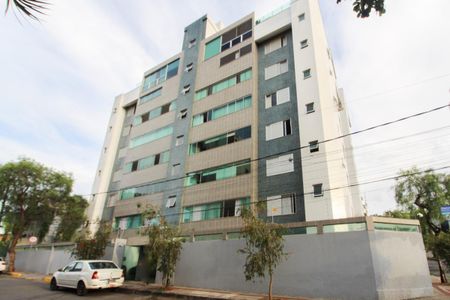 Apartamento à venda com 156m², 4 quartos e 3 vagasFachada