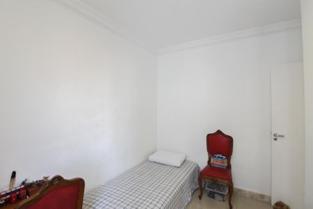 Apartamento à venda com 156m², 4 quartos e 3 vagasQuarto 2