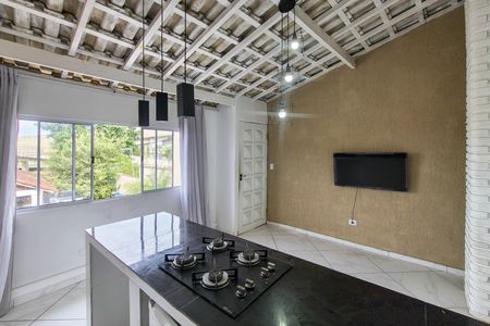 Sala de apartamento para alugar com 2 quartos, 20m² em Jardim Trevo, Praia Grande