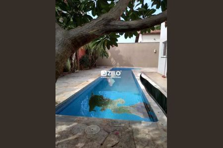 Casa à venda com 241m², 4 quartos e 2 vagas Casa à venda com 241m², 4 quartos e 2 vagasFoto 28