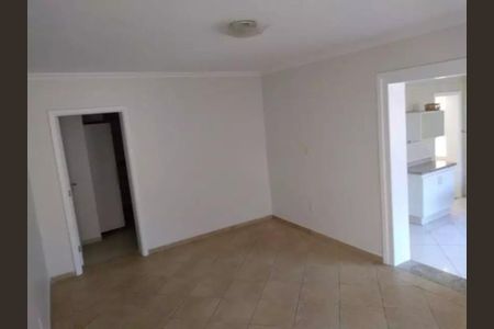 Casa à venda com 241m², 4 quartos e 2 vagas Casa à venda com 241m², 4 quartos e 2 vagasFoto 05