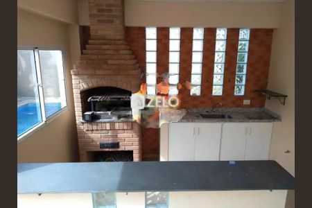 Casa à venda com 241m², 4 quartos e 2 vagas Casa à venda com 241m², 4 quartos e 2 vagasFoto 30