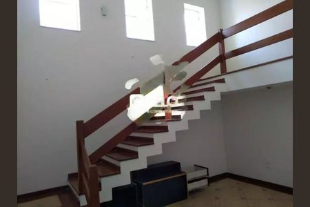 Casa à venda com 241m², 4 quartos e 2 vagas Casa à venda com 241m², 4 quartos e 2 vagasFoto 08
