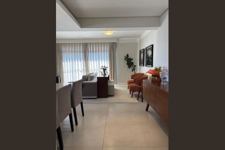 Sala de apartamento à venda com 3 quartos, 125m² em Taquaral, Campinas
