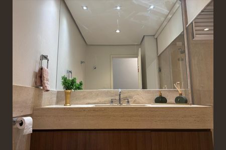 Banheiro de apartamento à venda com 3 quartos, 125m² em Taquaral, Campinas