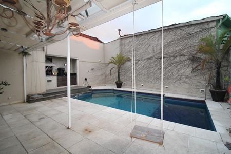 Casa à venda com 320m², 3 quartos e 4 vagasÁrea Comum