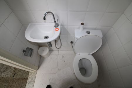 Casa à venda com 320m², 3 quartos e 4 vagasÁrea de Serviço - Banheiro