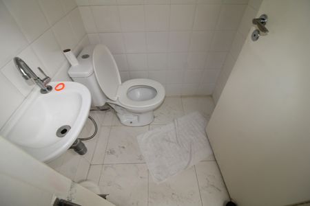 Casa à venda com 320m², 3 quartos e 4 vagasÁrea de Serviço - Banheiro