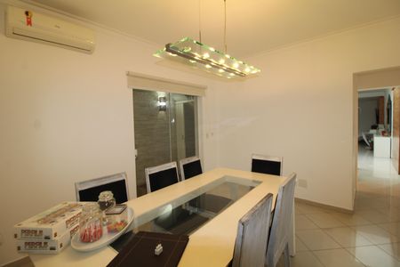 Casa à venda com 320m², 3 quartos e 4 vagasSala de Jantar