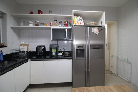 Casa à venda com 320m², 3 quartos e 4 vagasCozinha