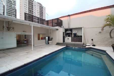 Casa à venda com 320m², 3 quartos e 4 vagasÁrea Comum
