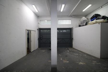 Casa à venda com 320m², 3 quartos e 4 vagasGaragem