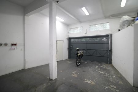 Casa à venda com 320m², 3 quartos e 4 vagasGaragem