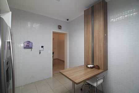 Casa à venda com 320m², 3 quartos e 4 vagasCozinha