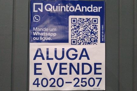 Casa à venda com 320m², 3 quartos e 4 vagas Casa à venda com 320m², 3 quartos e 4 vagasFachada