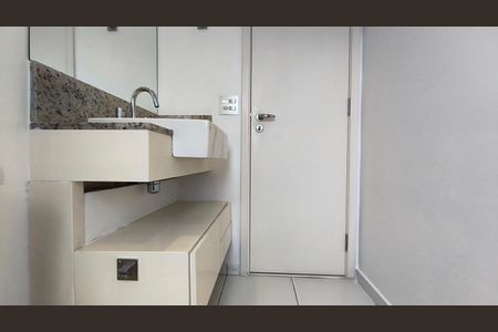 Apartamento à venda com 216m², 3 quartos e 4 vagas Apartamento à venda com 216m², 3 quartos e 4 vagasBanhero da Suíte 2