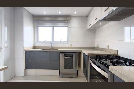 Apartamento à venda com 216m², 3 quartos e 4 vagas Apartamento à venda com 216m², 3 quartos e 4 vagasCozinha