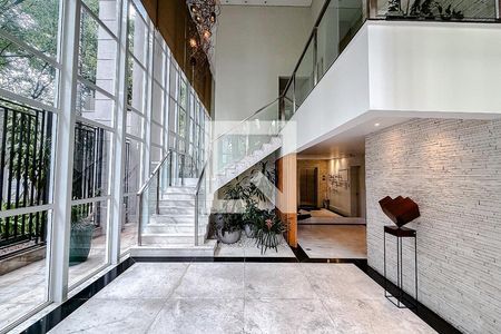 Apartamento à venda com 216m², 3 quartos e 4 vagas Apartamento à venda com 216m², 3 quartos e 4 vagasHall