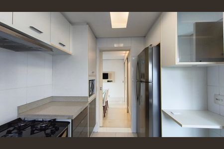 Apartamento à venda com 216m², 3 quartos e 4 vagas Apartamento à venda com 216m², 3 quartos e 4 vagasCozinha