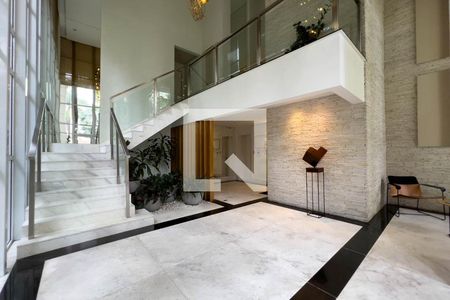 Apartamento à venda com 216m², 3 quartos e 4 vagas Apartamento à venda com 216m², 3 quartos e 4 vagasHall