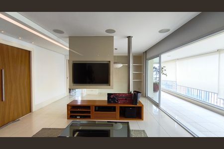 Apartamento à venda com 216m², 3 quartos e 4 vagas Apartamento à venda com 216m², 3 quartos e 4 vagasSala