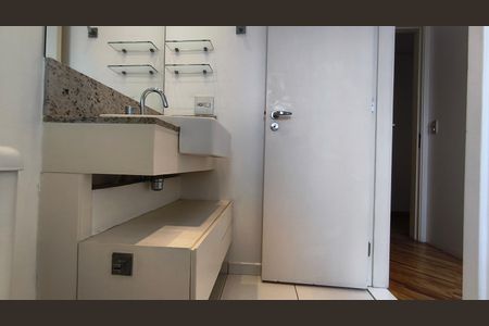 Apartamento à venda com 216m², 3 quartos e 4 vagas Apartamento à venda com 216m², 3 quartos e 4 vagasBanhero da Suíte 1