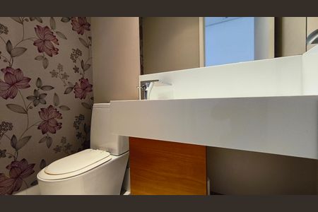 Apartamento à venda com 216m², 3 quartos e 4 vagas Apartamento à venda com 216m², 3 quartos e 4 vagasLavabo