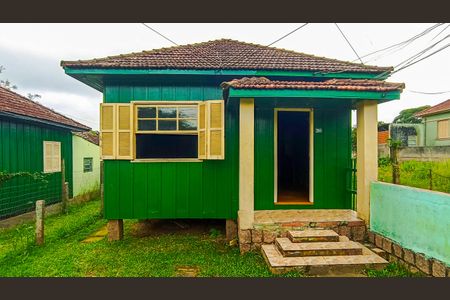Casa para alugar com 60m², 2 quartos e 2 vagas Casa para alugar com 60m², 2 quartos e 2 vagasFachada