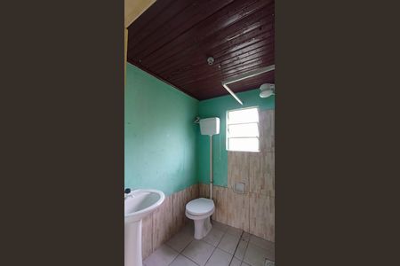 Casa para alugar com 60m², 2 quartos e 2 vagas Casa para alugar com 60m², 2 quartos e 2 vagasBanheiro