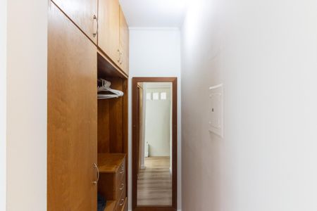 Apartamento para alugar com 40m², 1 quarto e 1 vaga Apartamento para alugar com 40m², 1 quarto e 1 vagaCloset
