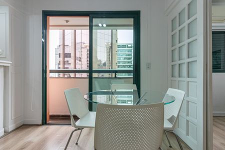 Apartamento para alugar com 40m², 1 quarto e 1 vaga Apartamento para alugar com 40m², 1 quarto e 1 vagaSala de Jantar