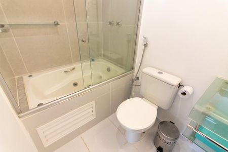 Apartamento para alugar com 40m², 1 quarto e 1 vaga Apartamento para alugar com 40m², 1 quarto e 1 vagaBanheiro