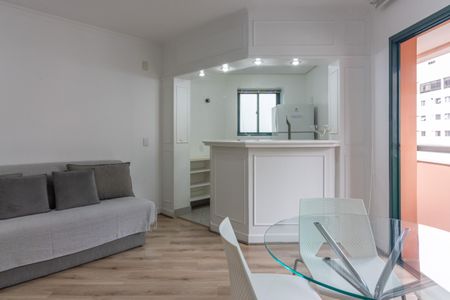 Apartamento para alugar com 40m², 1 quarto e 1 vaga Apartamento para alugar com 40m², 1 quarto e 1 vagaSala
