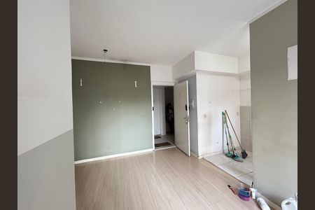 Sala de apartamento para alugar com 2 quartos, 48m² em Del Castilho, Rio de Janeiro