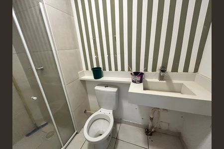 Apartamento para alugar com 48m², 2 quartos e sem vagaBanheiro