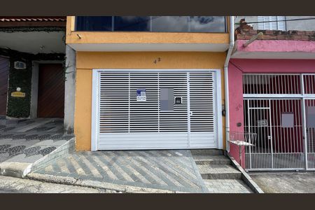 Casa para alugar com 30m², 1 quarto e sem vaga Casa para alugar com 30m², 1 quarto e sem vagaFachada + Placa