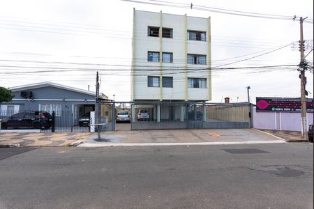 Apartamento à venda com 72m², 2 quartos e 1 vaga Apartamento à venda com 72m², 2 quartos e 1 vagaFachada