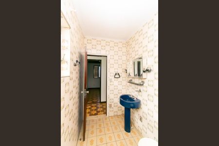 Casa para alugar com 325m², 3 quartos e 4 vagas Casa para alugar com 325m², 3 quartos e 4 vagasBanheiro social
