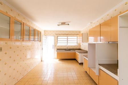 Casa para alugar com 325m², 3 quartos e 4 vagas Casa para alugar com 325m², 3 quartos e 4 vagasCozinha
