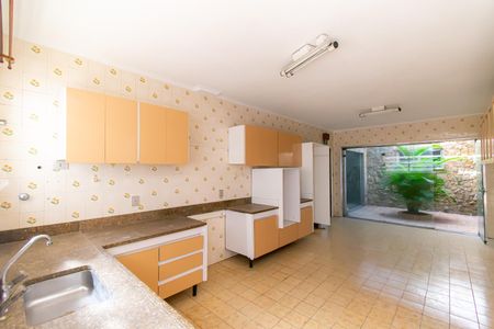 Casa para alugar com 325m², 3 quartos e 4 vagas Casa para alugar com 325m², 3 quartos e 4 vagasCozinha
