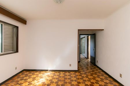 Casa para alugar com 325m², 3 quartos e 4 vagas Casa para alugar com 325m², 3 quartos e 4 vagasSuíte