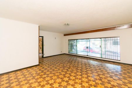 Casa para alugar com 325m², 3 quartos e 4 vagas Casa para alugar com 325m², 3 quartos e 4 vagasSala