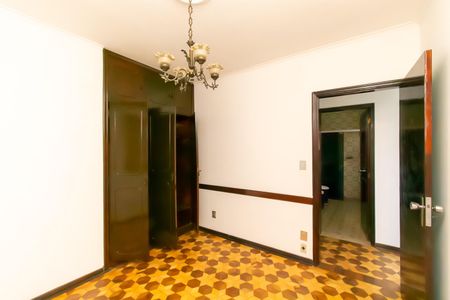 Quarto 1 de casa para alugar com 3 quartos, 325m² em Vila Fatima, São Paulo