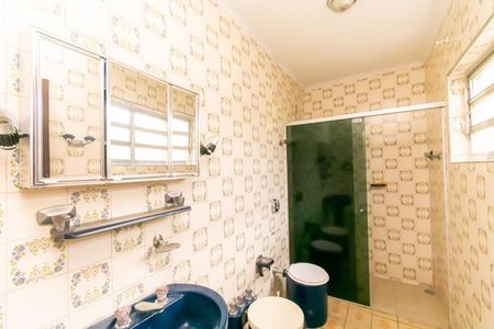 Casa para alugar com 325m², 3 quartos e 4 vagas Casa para alugar com 325m², 3 quartos e 4 vagasBanheiro social